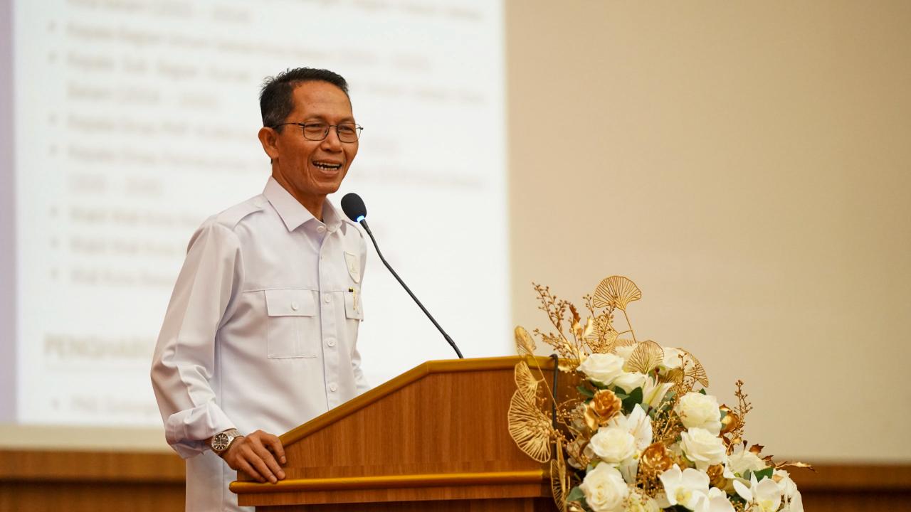 Amsakar Achmad Dukung Peningkatan Kualitas Pendidikan, Dorong Daya Saing Tenaga Kerja Lokal   