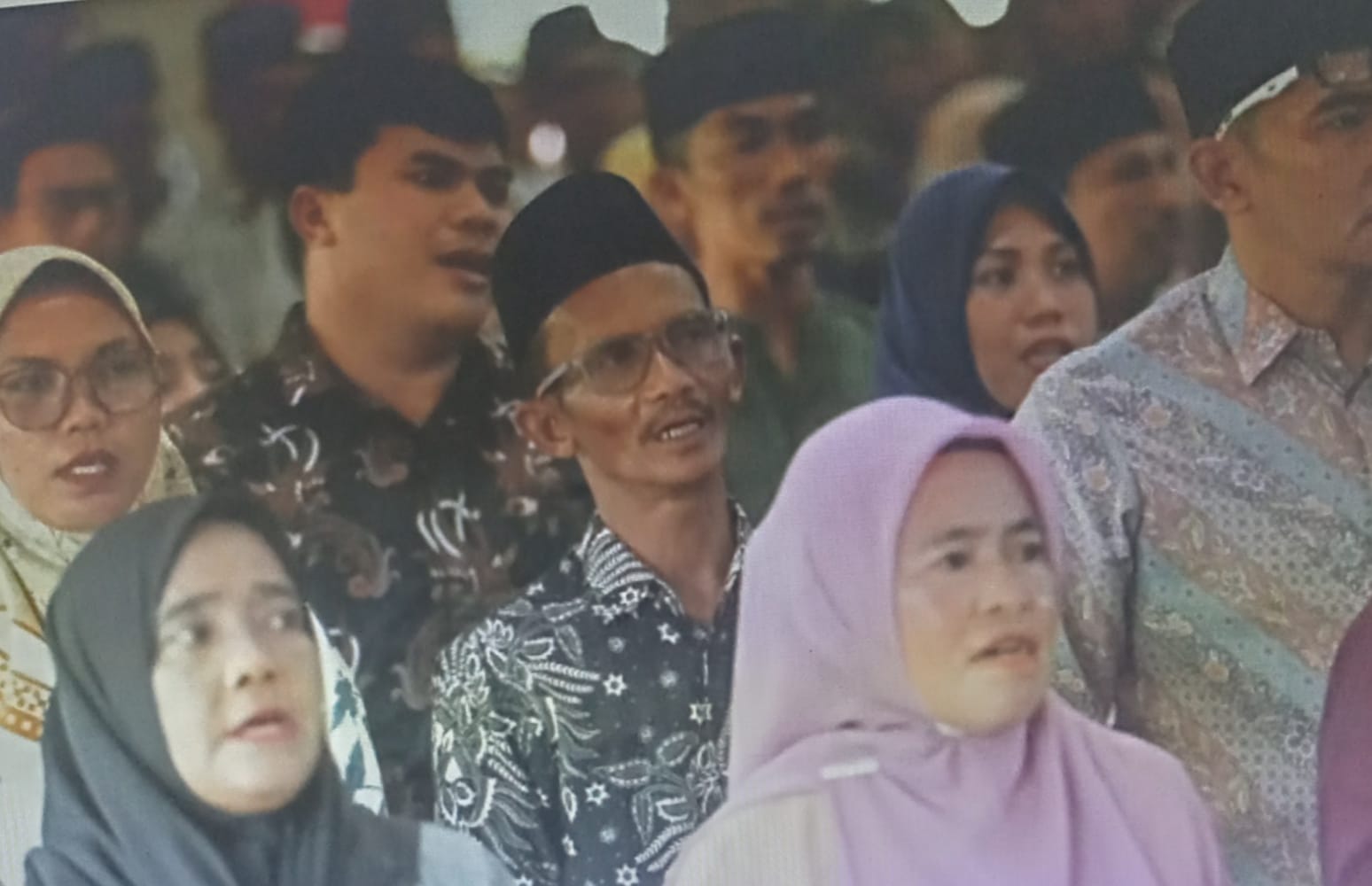 Jelang Idulfitri, Wali Kota Tanjungpinang Serahkan Insentif dan Bingkisan untuk 824 RT/RW