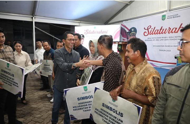 Jaga Kekompakan, Sukseskan 15 Program Prioritas: Wali Kota Amsakar Ajak Seluruh Ketua RT/RW Batam Perkuat Persatuan