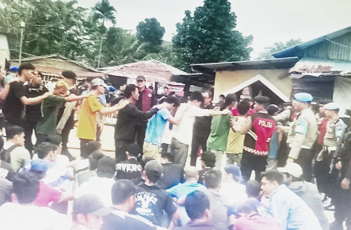 Gerebek Kampung Madani: 51 Orang Terjaring, Termasuk Anak di Bawah Umur