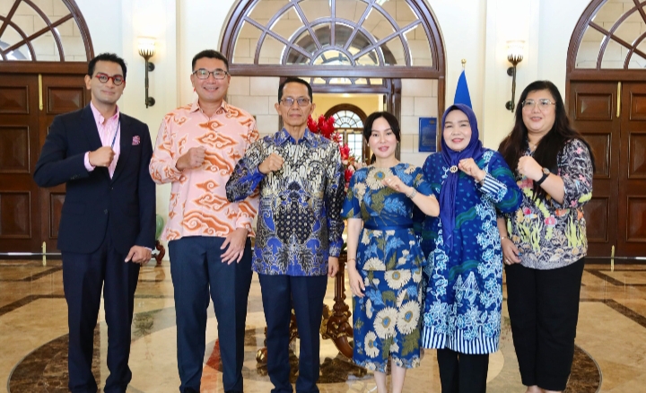 Amsakar Achmad dan Li Claudia Chandra Perkuat Hubungan dengan Singapura