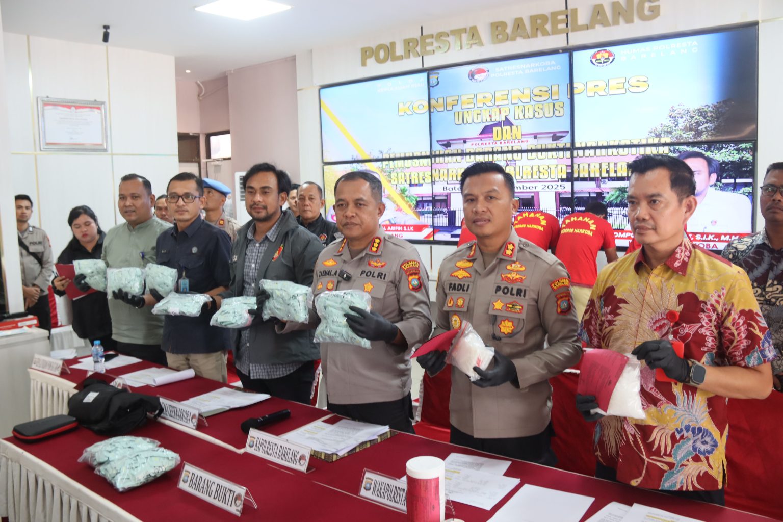 Polresta Barelang Gagalkan Peredaran Narkotika, 4 Pelaku Ditangkap Beserta Ratusan Liquid dan Sabu