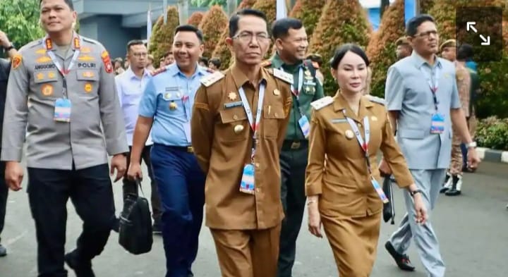 Hadiri Rakornas 2026, Amsakar-Li Claudia Siap Sinergi Atasi Krisis Sampah di Batam