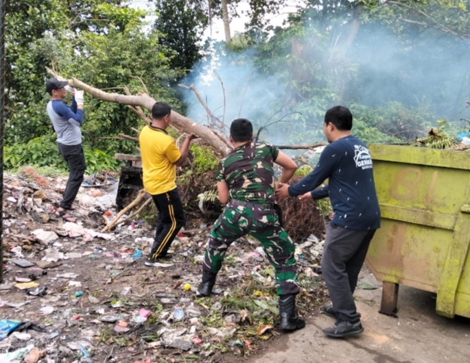 Polsek Lubuk Baja Gelar Goro Bersama Warga, Dukung Program Prioritas Kapolri PRESISI