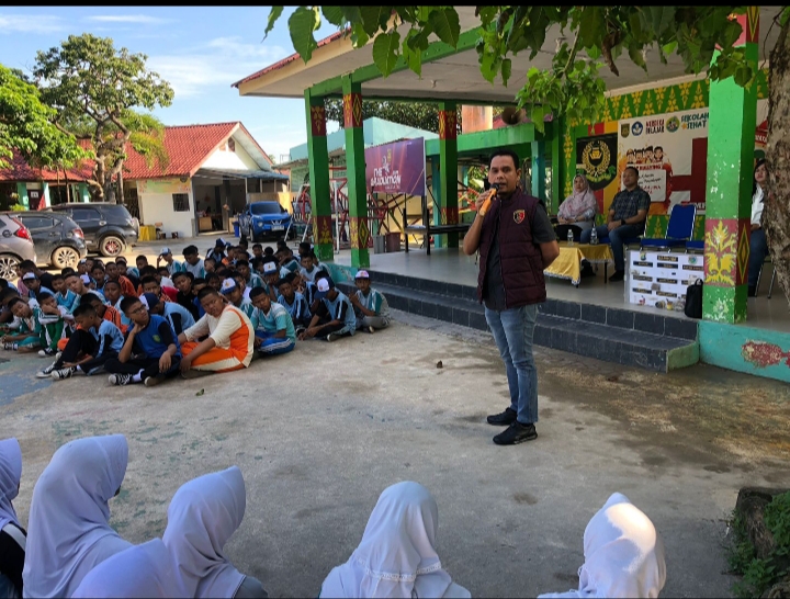 Cegah Narkoba di Kalangan Pelajar, Satresnarkoba Polresta Barelang Edukasi Ratusan Siswa SMPN 29 Batam