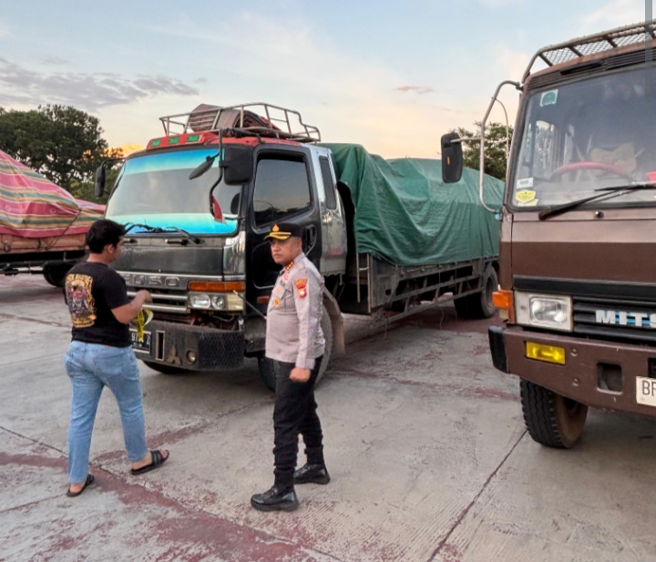 Gudang Balpres Ilegal Digerebek, 25 Orang Diamankan Polresta Barelang