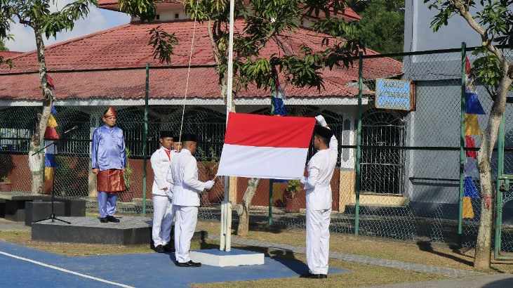 Kalapas Batam Pimpin Upacara HUT ke-80 RI, Ajak Warga Binaan Maknai Kemerdekaan dengan Pengabdian Nyata
