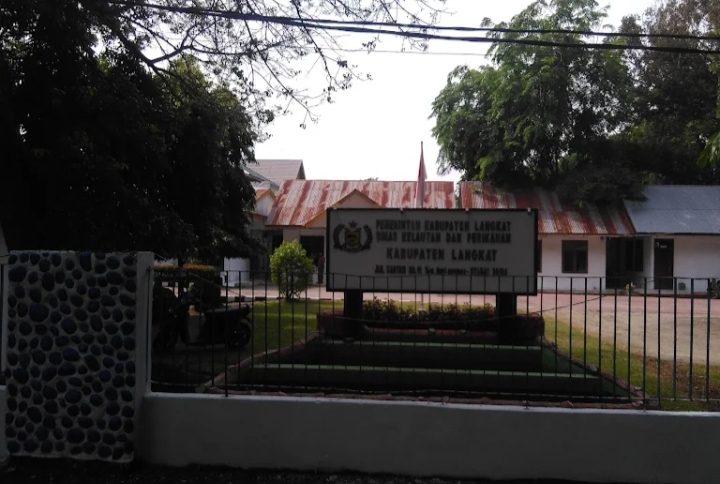 Keterangan Poto: Kantor Dinas Perikanan dan Kelautan Kabupaten Langkat. (foto/Sup)