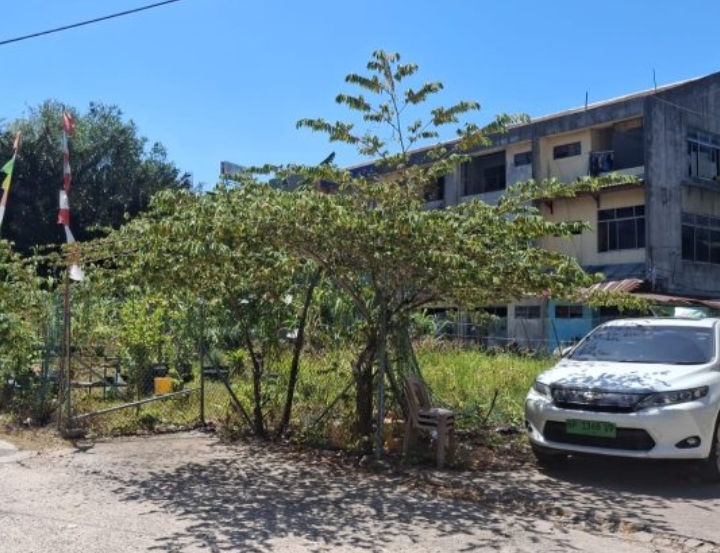 TANAH WARISAN ALM. TONY, AKAN DI BANGUN, DAN  TIDAK  DIALIHKAN KE PIHAK MANAPUN.