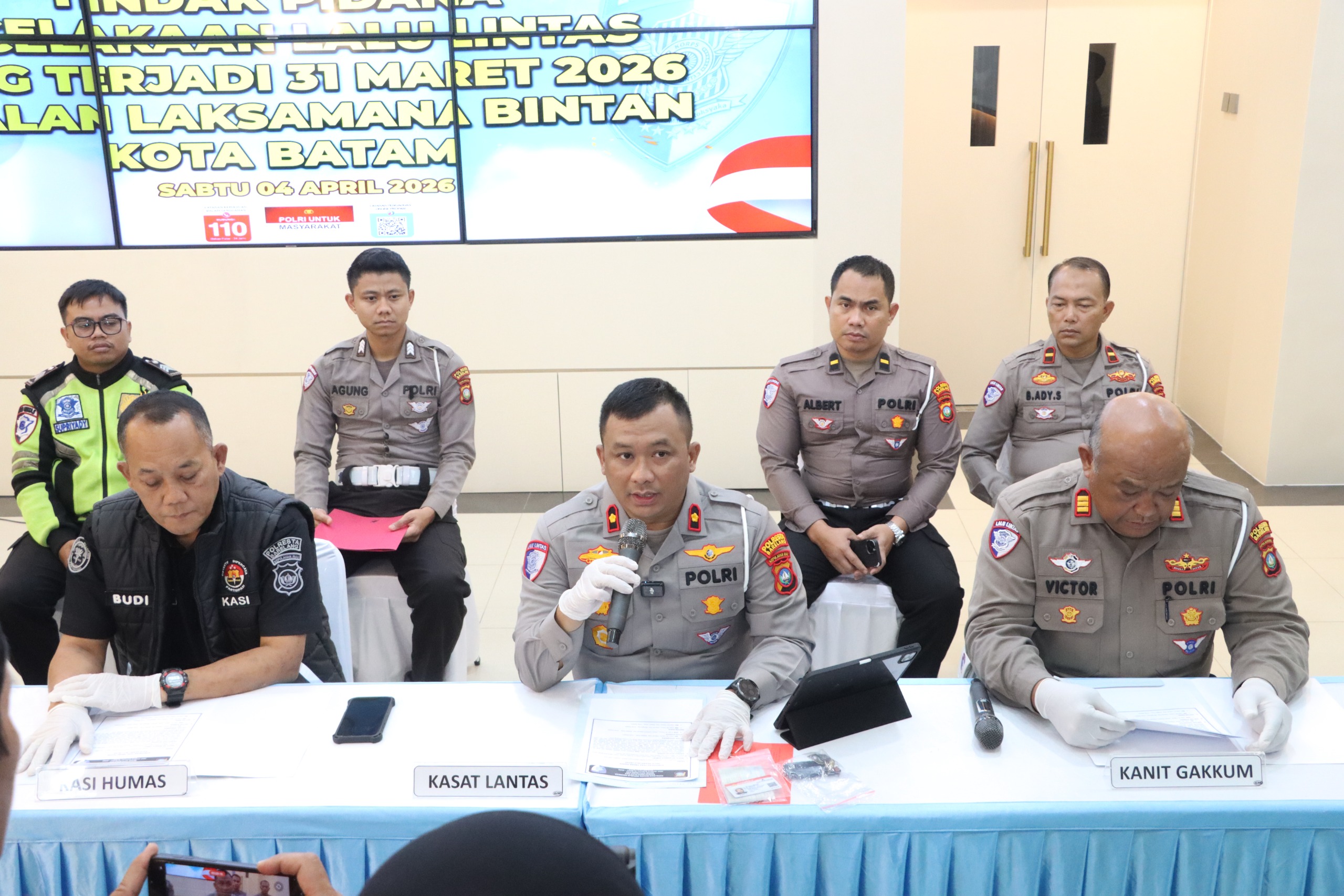 Satlantas Polresta Barelang Gelar Konferensi Pers Penanganan Kecelakaan Tabrak lari