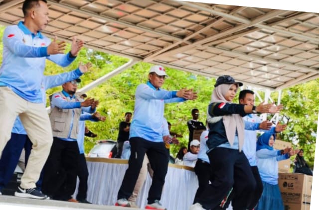 Ribuan Guru dan Pelajar Ikuti Senam Sehat, Sekda Batam Apresiasi Terhadap Dedikasi Para Guru