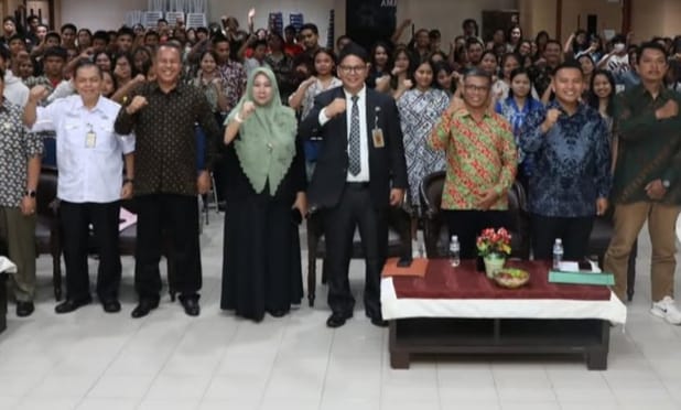 Kadis Kominfo Kukuhkan Persekutuan LKS Kristen Batam