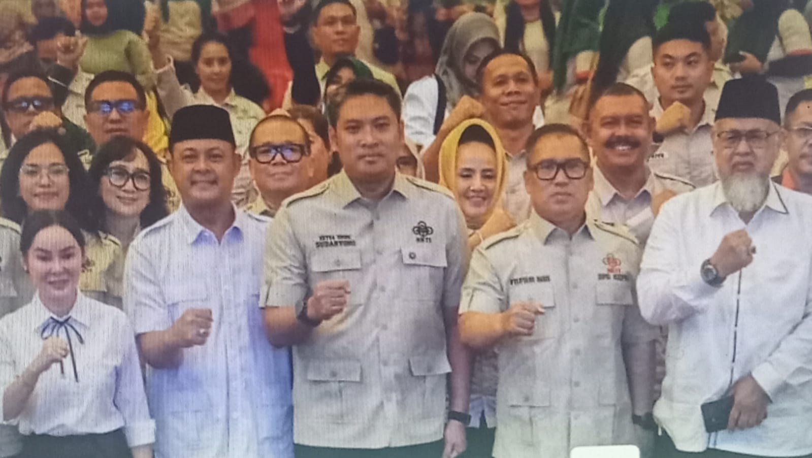 Keterangan Poto: Wakil Gubernur Kepulauan Riau, Nyanyang Haris Pratamura, resmi dilantik sebagai Ketua Dewan Pimpinan Daerah (DPD) Himpunan Kerukunan Tani Indonesia (HKTI) Provinsi Kepri masa bhakti 2026-2031 (foto/int)