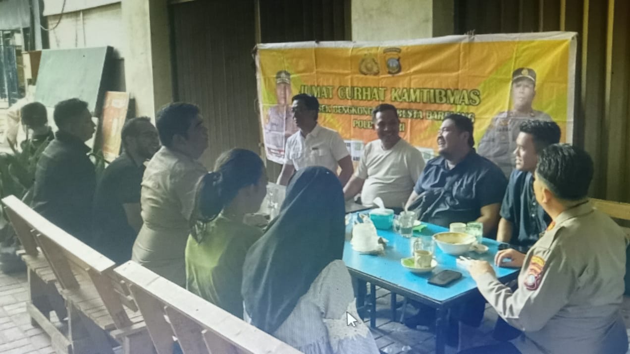Jum'at Curhat Polsek Bengkong: Ngopi Santai Bareng Warga, Dengarkan Langsung Keluhan dan Harapan