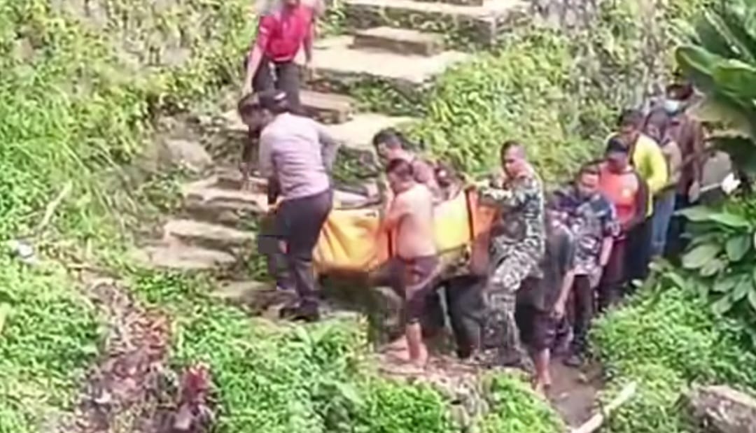 Terpeleset saat Sesi Foto, Santriwati Ponpes Banyumas Meninggal Dunia di Curug Kanesia Baturraden