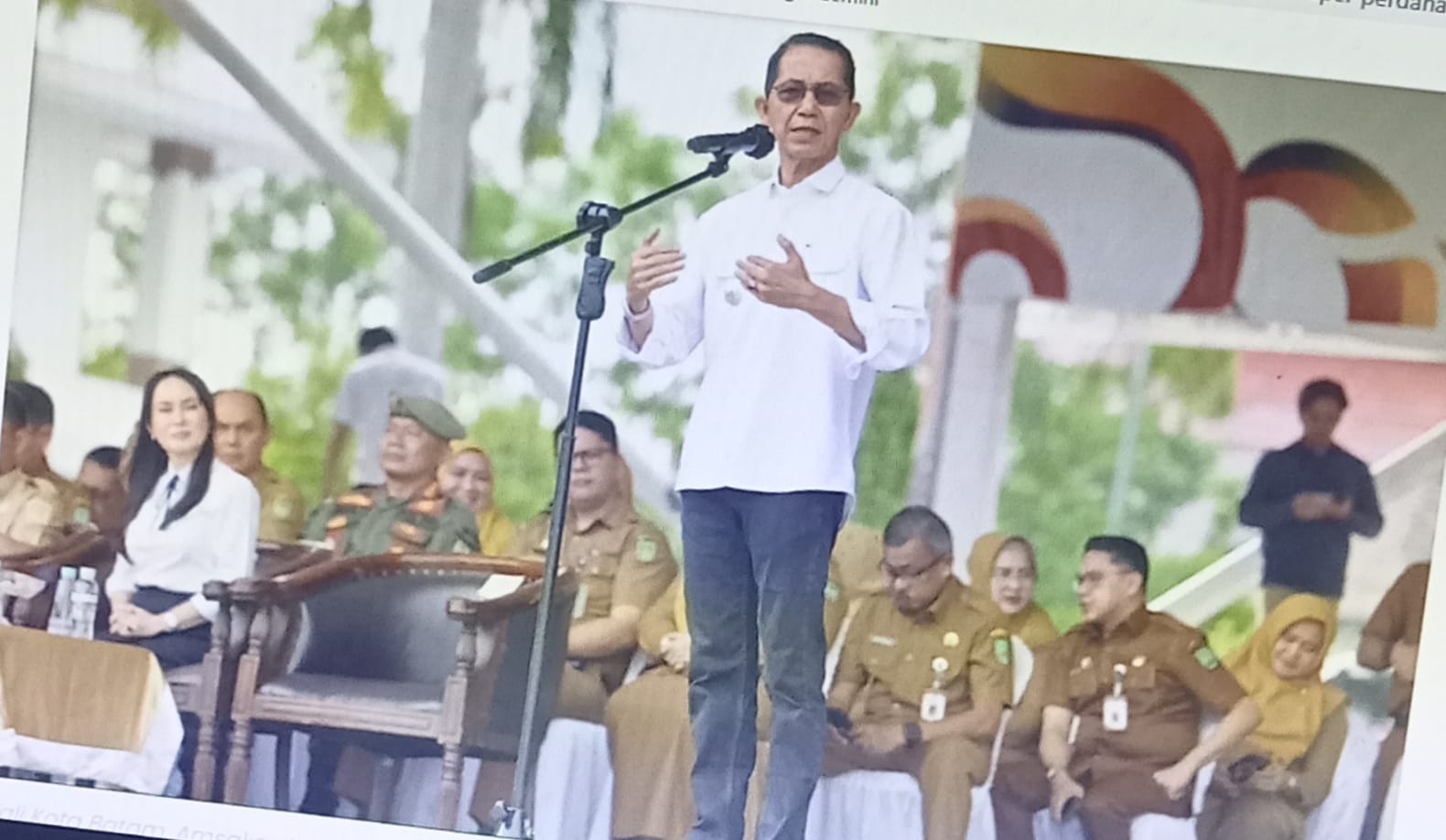 Pimpin Apel Perdana 2026, Wali Kota Amsakar Achmad: ASN Bukan Kelompok Elit, Berikan Kinerja Nyata