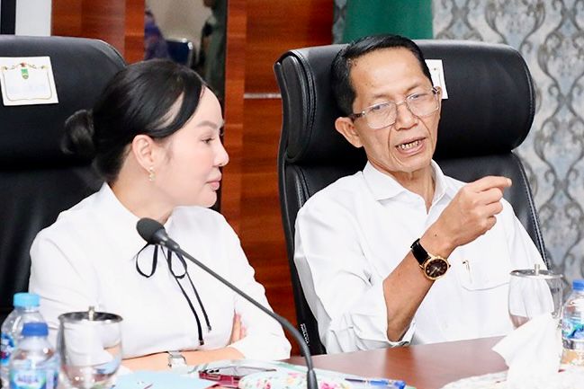Amsakar-Li Claudia Siap Jaga Eksistensi Kampung Tua dalam Revisi RTRW Kepri