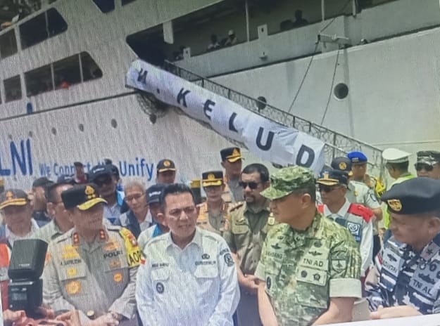 Pastikan Mudik Aman, Kapolda Kepri dan Kapolresta Barelang Kawal Peninjauan Arus Mudik Lebaran di Batam