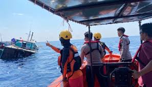Keterangan Poto: Kapal Motor (KM) Selat Meranti tenggelam terjadi di perairan Pulau Mentalak, Kabupaten Kepulauan Anambas, Provinsi Kepulauan Riau, pada Selasa, 7 Oktober 2025 kemarin. (foto/Ist)