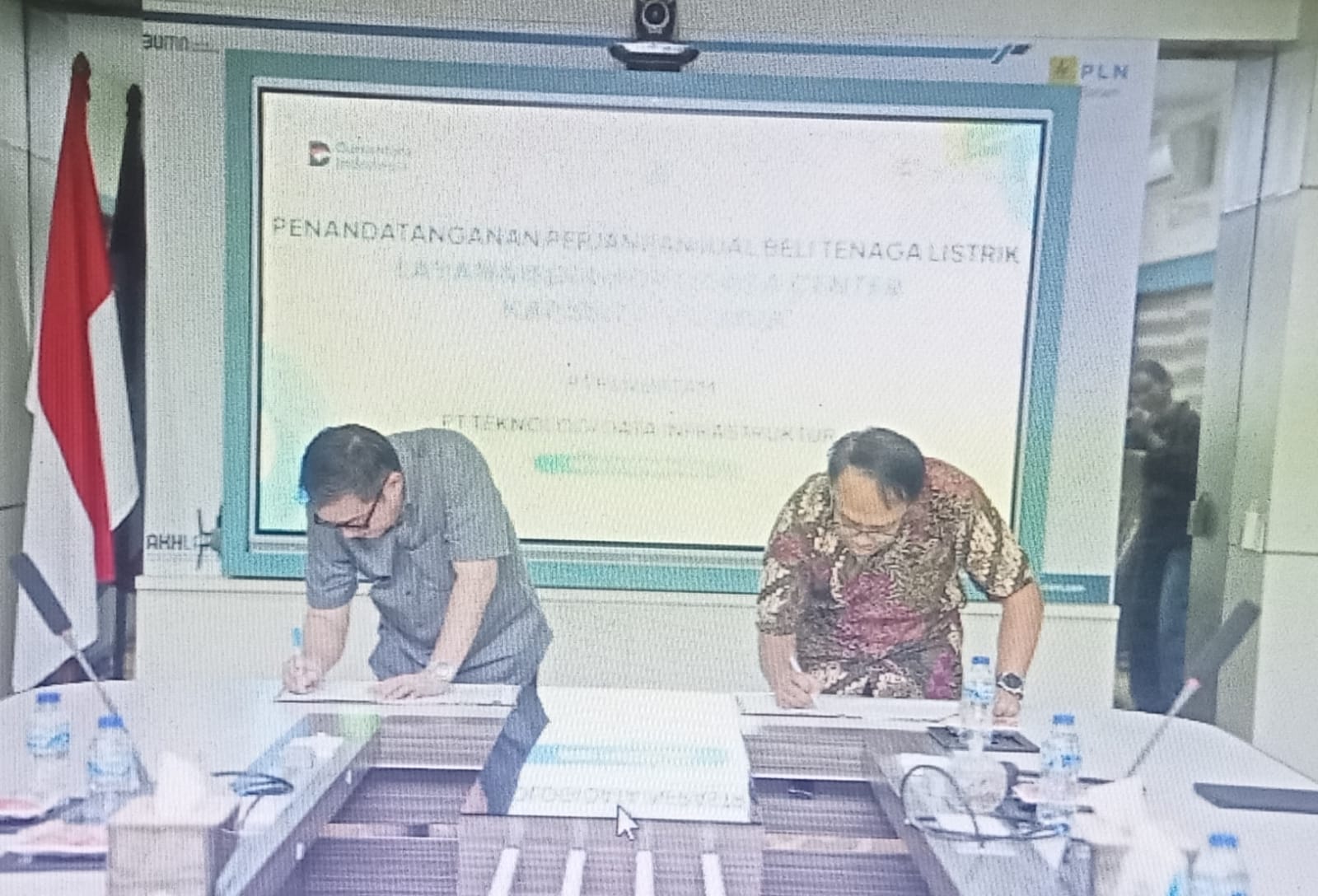 PLN Batam Tandatangani Perjanjian Penyediaan Listrik Premium dengan PT Teknologi Data Infrastruktur