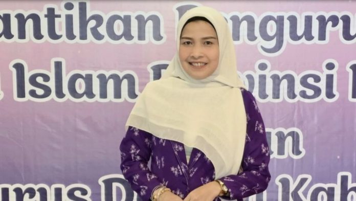 Kustiorini Resmi Nahkodai Wanita Islam Anambas Periode 2026–2031