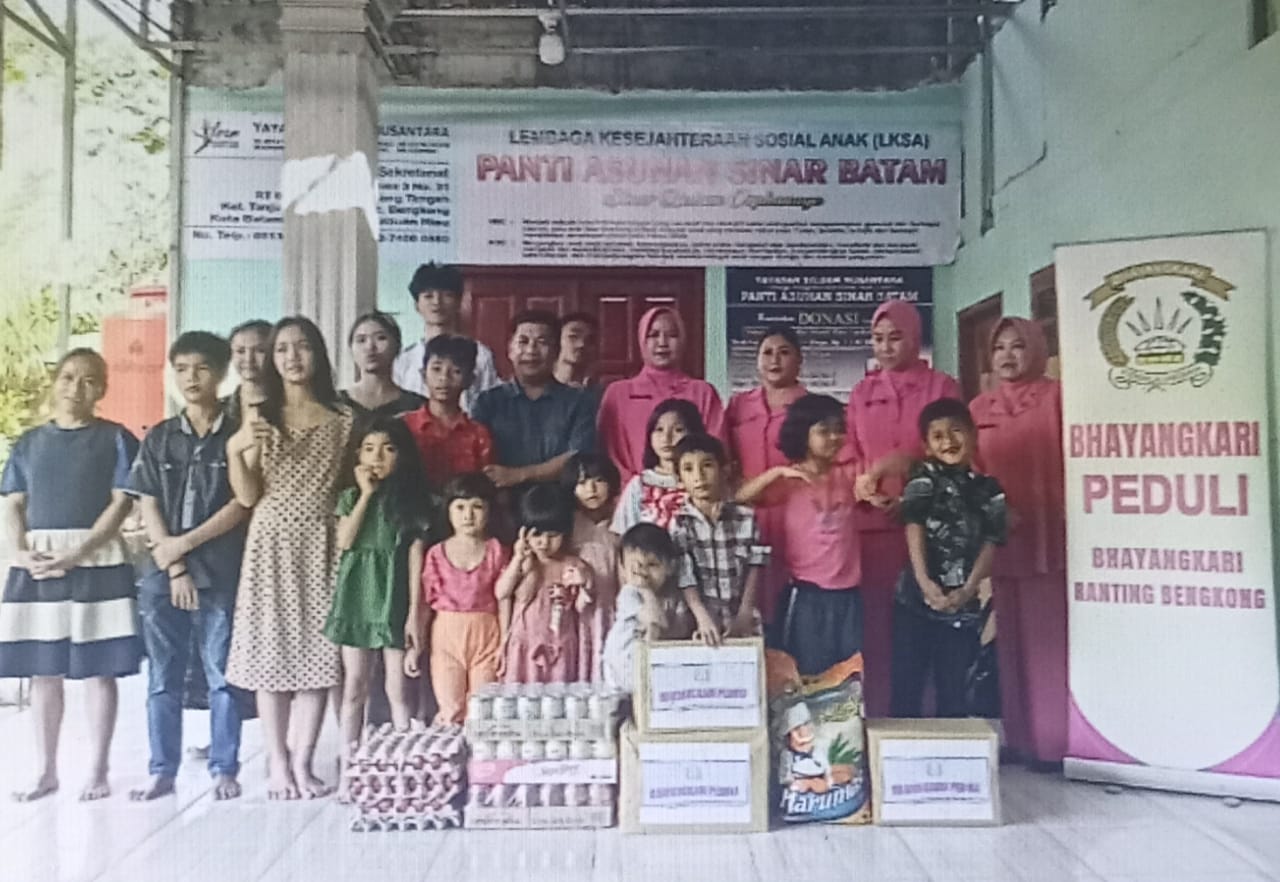 Peringati Hari Ibu, Bhayangkari Ranting Bengkong Tebar Kehangatan di Panti Asuhan Sinar Batam   